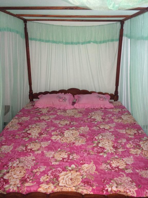 Sea Side Guest House Тангалла Экстерьер фото